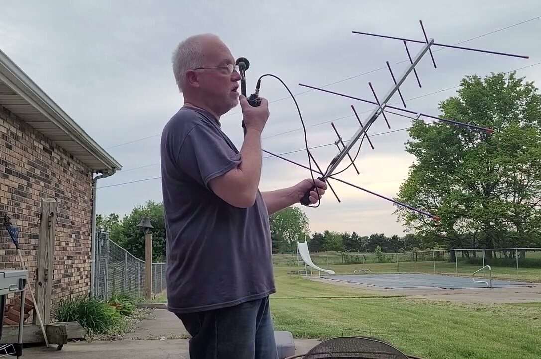 How to contact international space station with ham radio